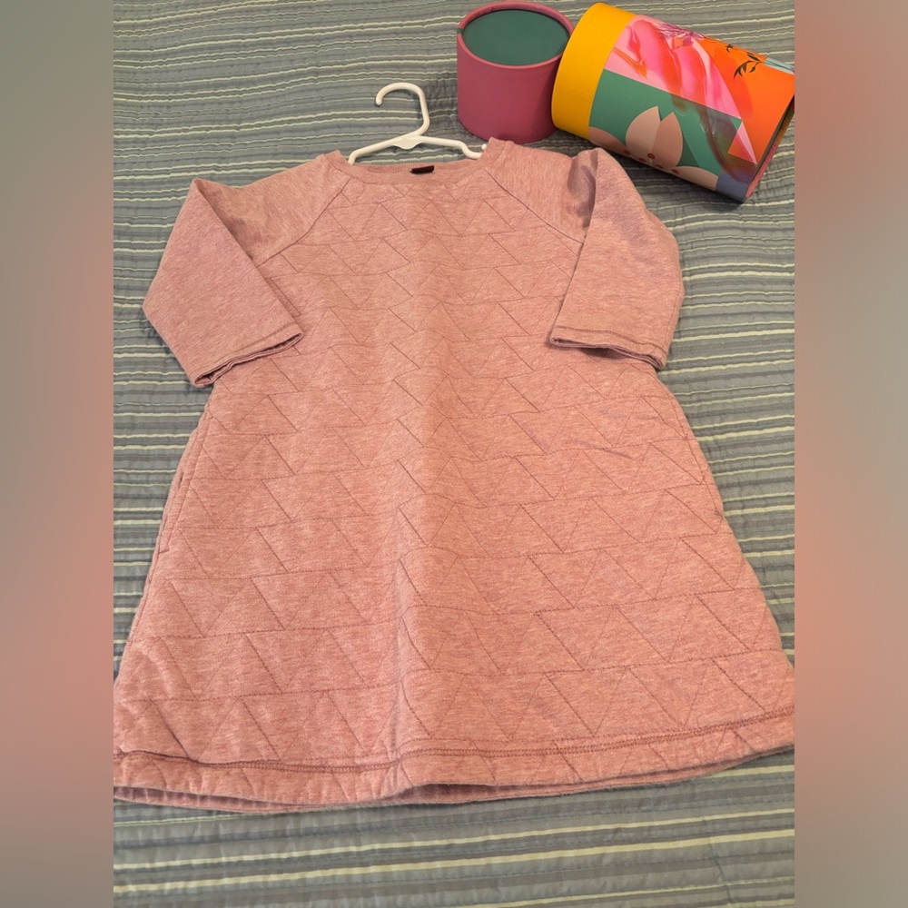 Cute size 5 Tea Collection quilted cotton lined dress